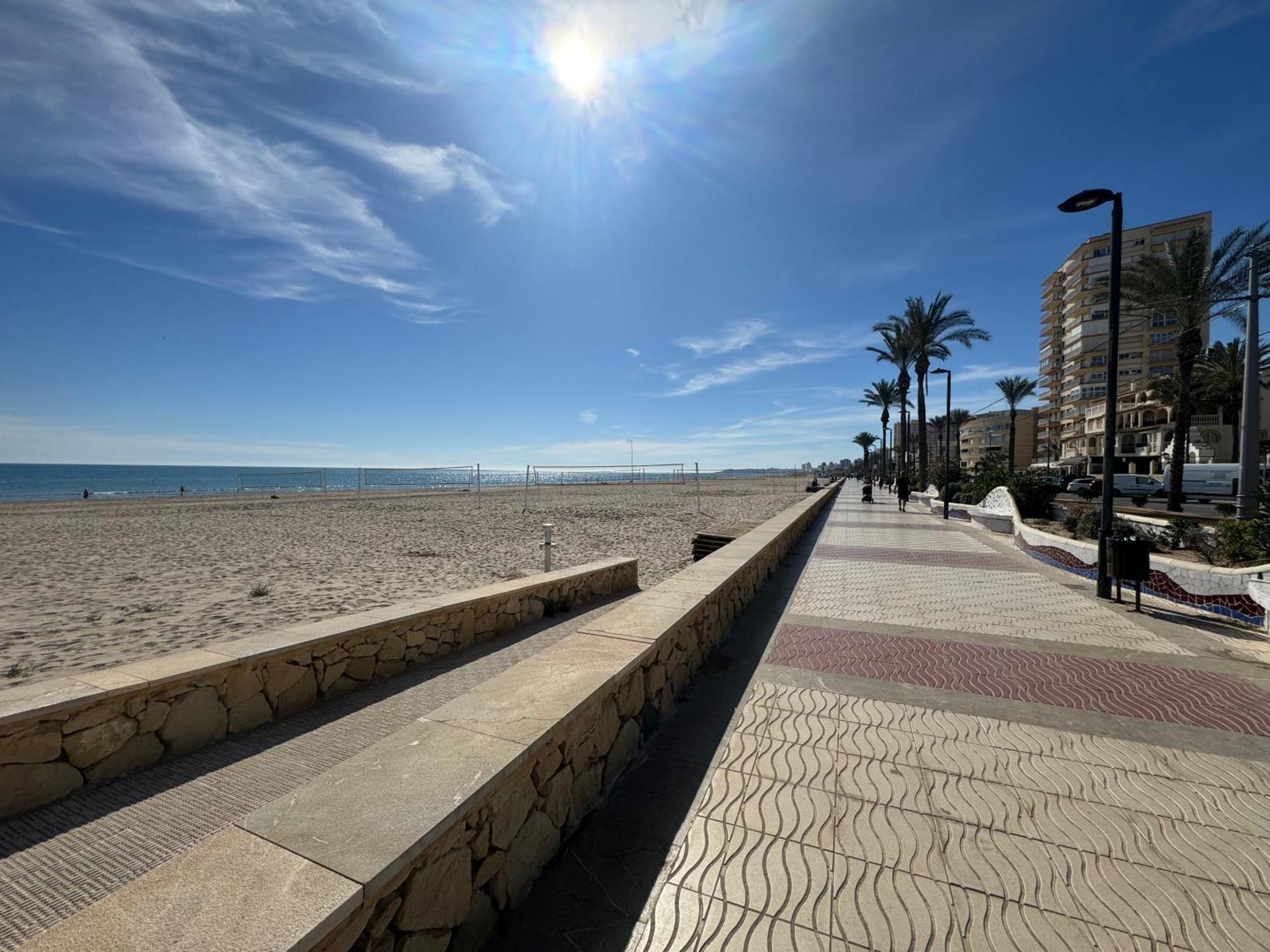 Apartamento Muchavista Primera Linea De Playa By El Conserje El Campello Exterior photo
